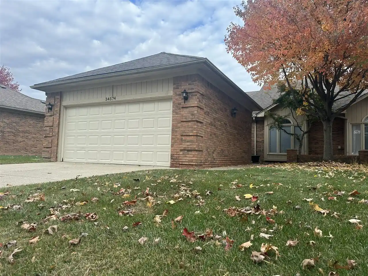 Listing Photo 1 - Condo for sale in 34574 Maple Ln located at 34574 Maple Ln, Sterling Heights, MI 48312 - Unit 34574 Maple Lane