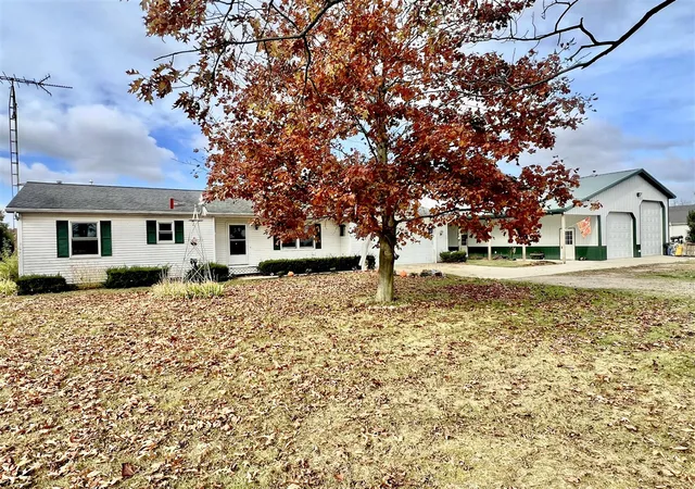 Photo 1 of Single family home for sale at 9632 Fowle Rd, Jonesville, MI 49250 | MLS# 70502845 | Listing updated on 2026-03-29