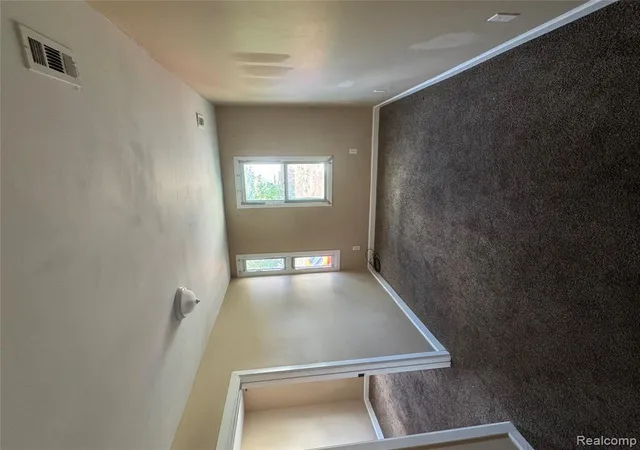 Photo 1 of Sale Pending at 3421 Hammond St, Detroit, MI 48210 3050 | MLS# 61009945 | Listing updated on 2026-10-30
