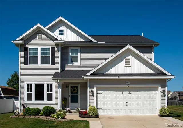 2nd image of 3677 Amber Oaks Dr, Howell, MI 48855 | MLS# 61017743