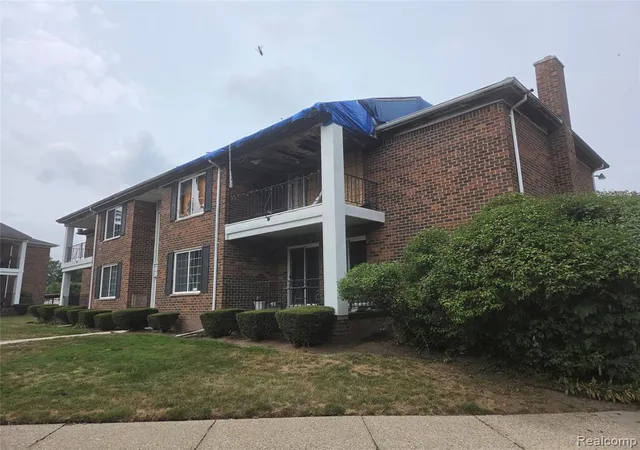 Photo 2 of Condo for sale at 25361 Shiawassee Cir #APT 202, Southfield, MI 48033 3812 | MLS# 61023605 | Listing updated on 2026-09-11