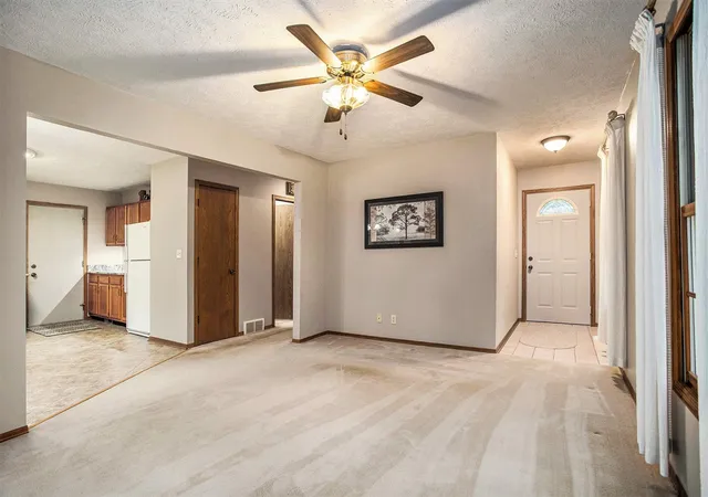 Photo 4 of Single family home for sale at 10950 W Dr, Bellevue, MI 49021 | MLS# 70482324 | Listing updated on 2025-12-03