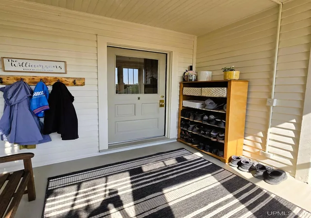 Photo 4 of Single family home for sale at 1027 S Lincoln Dr, Hancock, MI 49930 | MLS# 50218376 | Listing updated on 2026-09-04