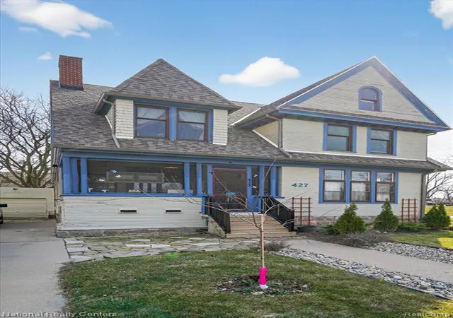 3rd image of 427 W Shiawassee St, Lansing, MI 48933 | MLS# 60983972