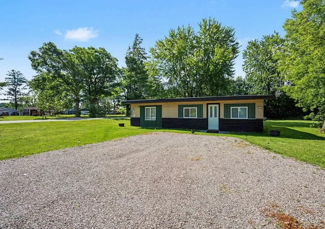 Homes for sale in Beaverton, MI | 4042 S Oak Dr, Beaverton, MI 48612 | MLS# 50213139