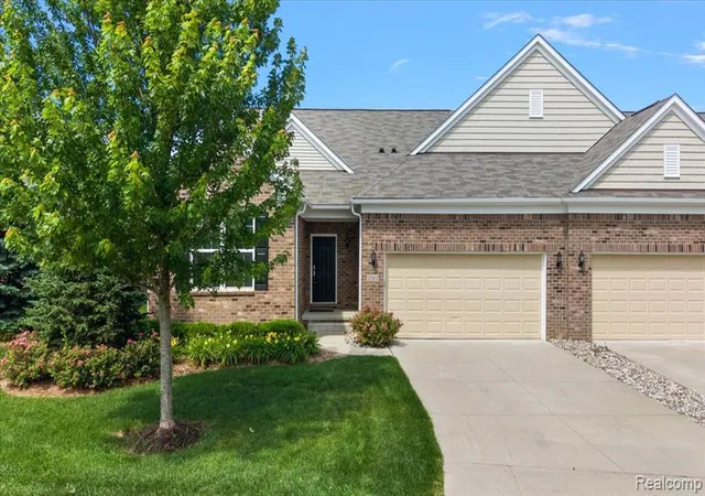 2nd image of 2060 Trimble St, Lake Orion, MI 48360 1258 | MLS# 60994765