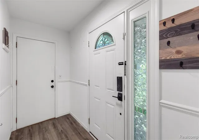 Listing Photo 1 - Condo for sale in building located at 1732 W Liberty St, Ann Arbor, MI 48103 - Unit #