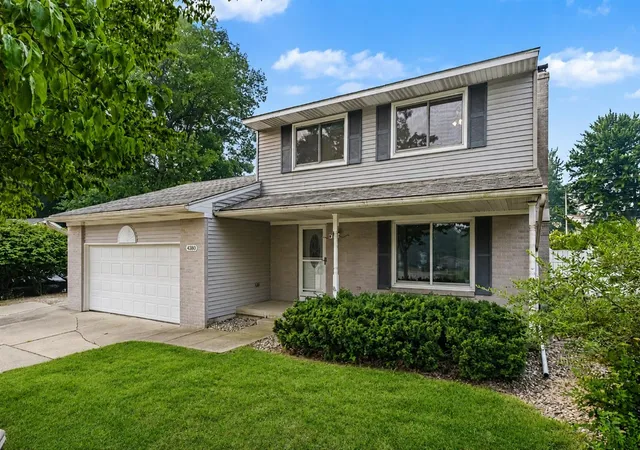 1st image of 4380 Knickerbocker Ct, Wyoming, MI 49519 | MLS# 70547161