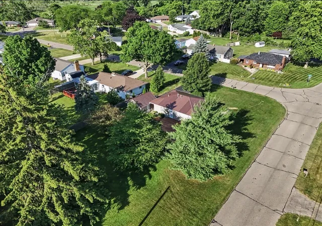 24th image of 301 Pepperidge Ln, Battle Creek, MI 49015 | MLS# 70539105