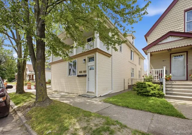 Homes for sale in Hamtramck, MI | 2601 Belmont St, Hamtramck, MI 48212 | MLS# 61007160