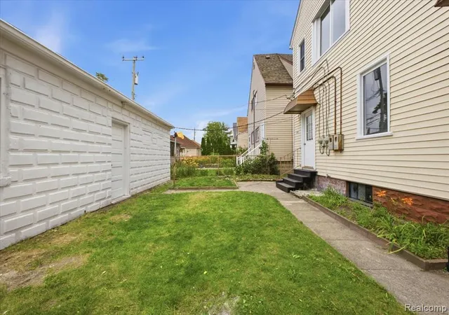 Homes for sale in Hamtramck, MI | 2601 Belmont St, Hamtramck, MI 48212 | MLS# 61007160