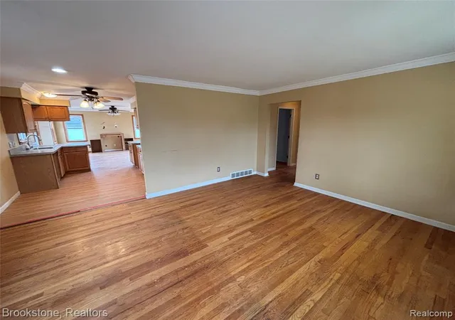 Homes for sale in Southgate, MI | 15435 Cameron St, Southgate, MI 48195 2603 | MLS# 60954526