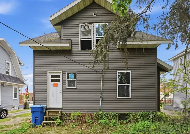 Homes for sale in Muskegon, MI | 1771 Sanford St, Muskegon, MI 49441 | MLS# 70538741