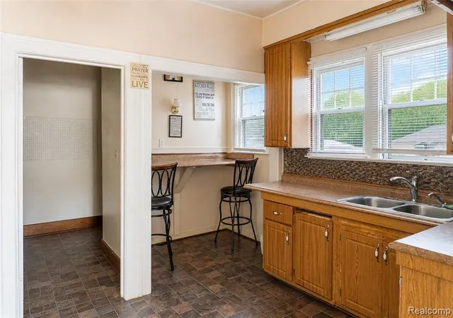 Photo 5 of Single family home for sale at 154 Moss St, Highland Park, MI 48203 | MLS# 61018601 | Listing updated on 2026-08-26