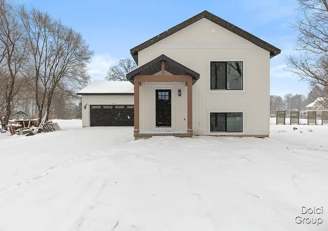Homes for sale in Marne, MI | 4346 Leverette St, Marne, MI 49435 | MLS# 70509573