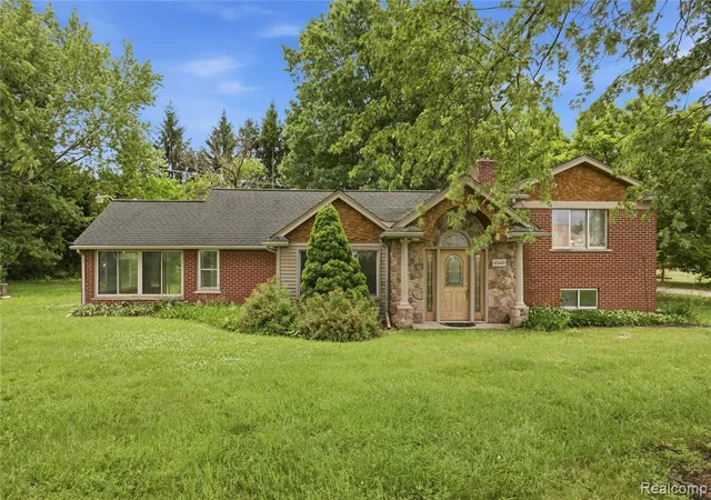 Homes for sale in Plymouth, MI | 48441 N Territorial Rd, Plymouth, MI 48170 | MLS# 61004581