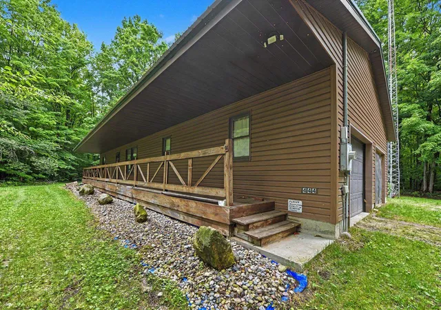Homes for sale in Lake City, MI | 444 Westlane Dr, Lake City, MI 49651 | MLS# 80070941