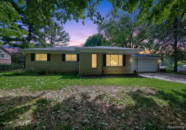 Photo 1 of Single Family Residence at 64400 Tipperary Dr, Washington, MI 48095 | MLS# 60996756 | | Sold on 2026-07-07