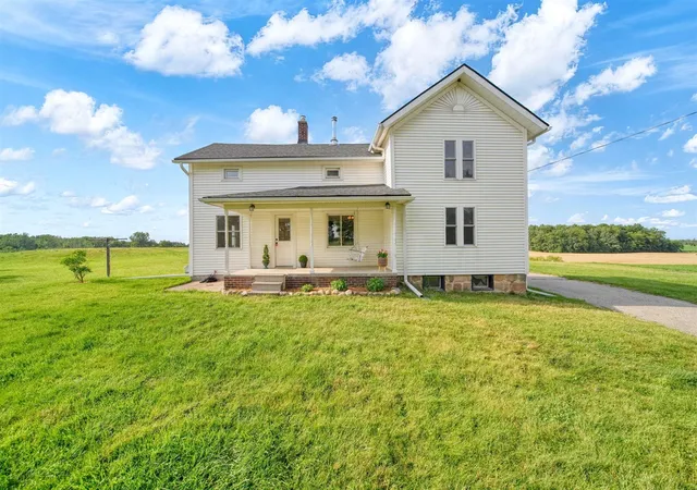 Photo 1 of Single family home for sale at 7760 Willow Rd, Clinton, MI 49236 | MLS# 70547333 | Listing updated on 2026-08-19