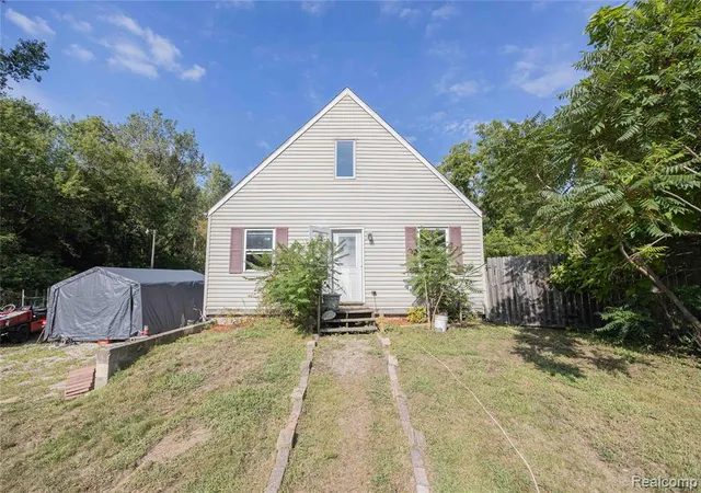 Photo 1 of Single family home for sale at 24224 Sumpter Rd, Belleville, MI 48111 9680 | MLS# 61025921 | Listing updated on 2026-09-15