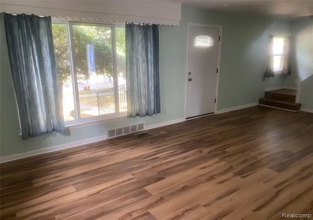 3rd image of 4518 Woodland Ave Ave, Royal Oak, MI 48073 | MLS# 61014297