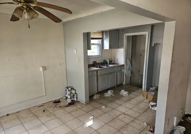 3rd image of 7771 Faust Ave, Detroit, MI 48228 | MLS# 60342078