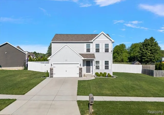 Photo 2 of Single Family Residence at 461 Golfside Dr, Lapeer, MI 48446 | MLS# 60997894 | | Sold on 2026-07-01