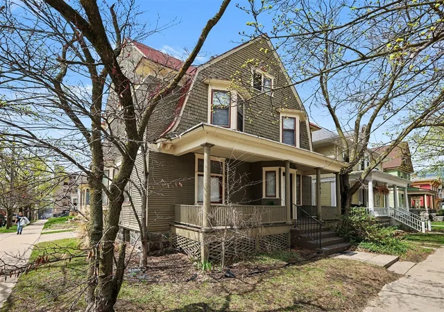 Homes for sale in Grand Rapids, MI | 201 Lafayette Ave, Grand Rapids, MI 49503 | MLS# 70525921