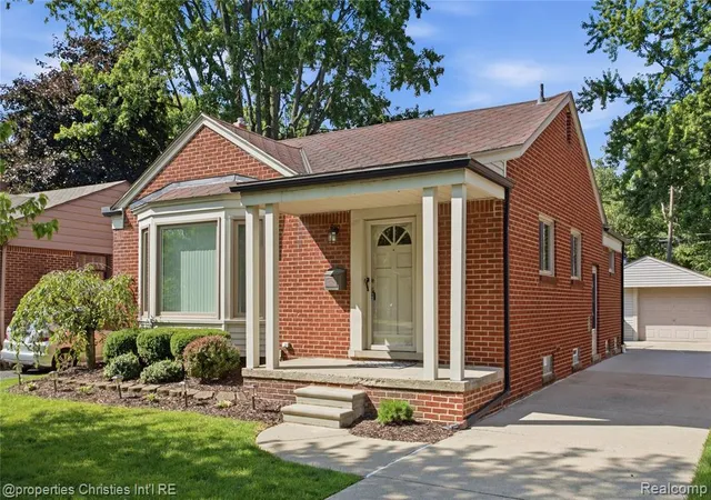 Photo 1 of Sale Pending at 1532 Cheltenham Rd, Birmingham, MI 48009 | MLS# 61009192 | Listing updated on 2026-07-25