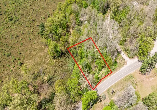 Homes for sale in Canadian Lakes, MI | 8209 West Royal Rd, Canadian Lakes, MI 49346 | MLS# 70508393