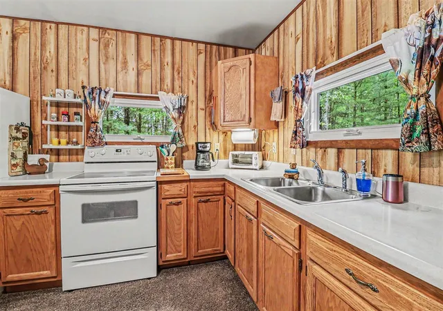 Homes for sale in Wellston, MI | 4616 Chalker Rd, Wellston, MI 49689 | MLS# 70542951