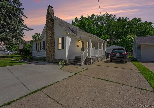 Homes for sale in Sterling Heights, MI | 8215 Clinton River Rd, Sterling Heights, MI 48314 | MLS# 61006184