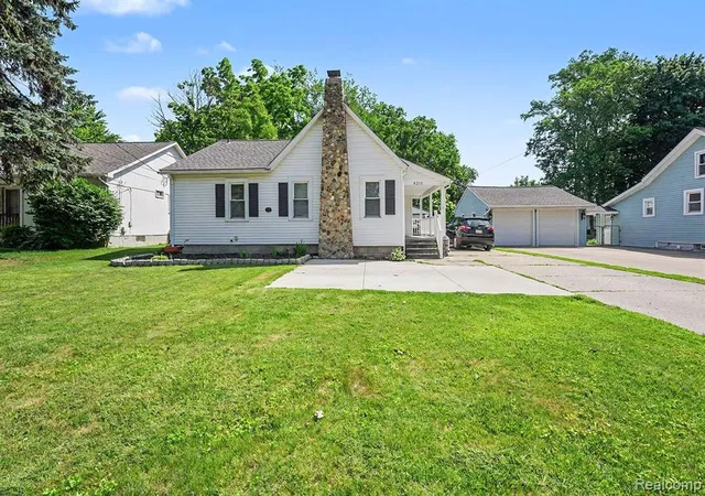 Homes for sale in Sterling Heights, MI | 8215 Clinton River Rd, Sterling Heights, MI 48314 | MLS# 61006184