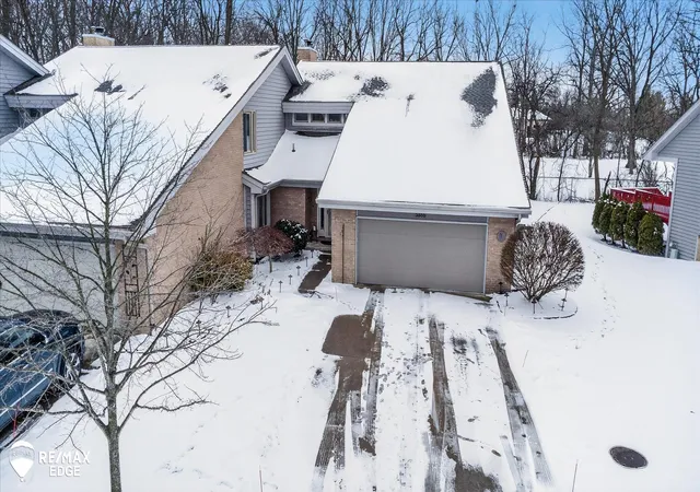 1st image of 5386 Warwick Trl #Unit 12, Grand Blanc, MI 48439 | MLS# 50197039