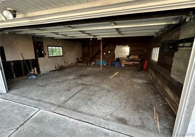Photo 5 of Sale Pending at 26537 Palmer Blvd, Madison Heights, MI 48071 | MLS# 61018813 | Listing updated on 2026-08-23