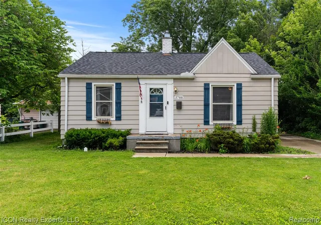 Homes for sale in Berkley, MI | 3788 Griffith Ave, Berkley, MI 48072 | MLS# 61005435