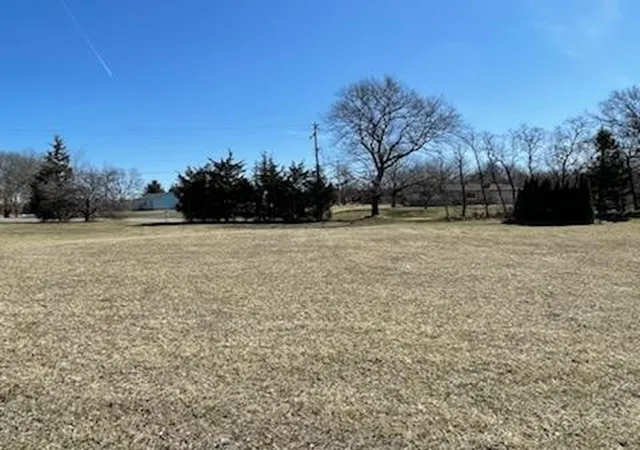 Photo 4 of Sale Pending at 4 Coronado Dr, Jackson, MI 49201 | MLS# 70520912 | Listing updated on 2026-08-13