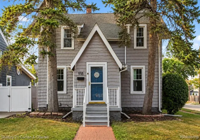 1st image of 1118 Oxford Rd, Berkley, MI 48072 | MLS# 61022361