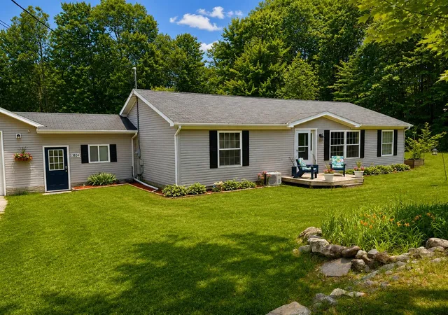 Photo 3 of Sale Pending at 3824 Lapham Rd, Harrison, MI 48625 | MLS# 50213321 | Listing updated on 2026-09-18