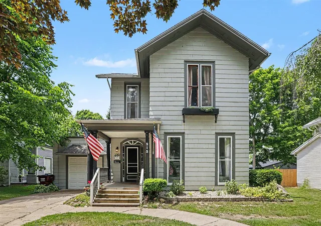 Photo 3 of Single Family Residence at 212 Grove St, Hudson, MI 49247 | MLS# 70539232 |  | Sold on 2026-06-30