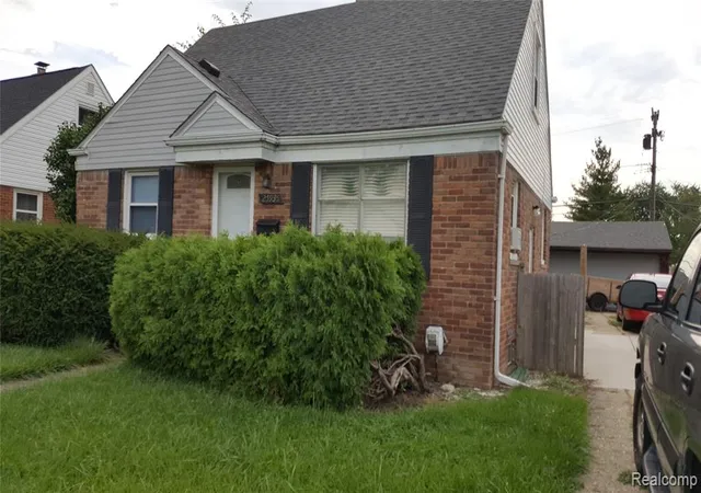 Photo 1 of Single family home for sale at 25935 Waldorf St, Roseville, MI 48066 5733 | MLS# 61023685 | Listing updated on 2026-08-23