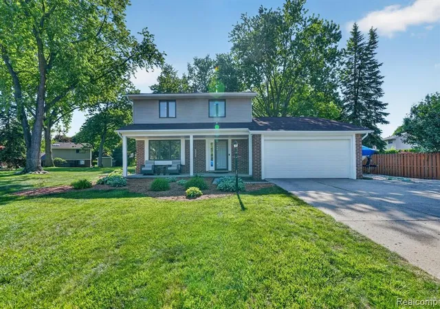 Homes for sale in Clarkston, MI | 5469 Pheasant Run Rd, Clarkston, MI 48346 | MLS# 60998072