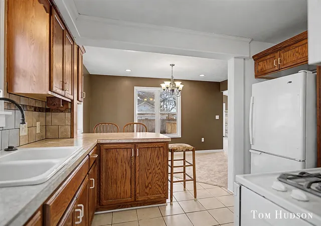 Photo 4 of Sale Pending at 4332 Clay Ave, Grand Rapids, MI 49548 | MLS# 70518777 | Listing updated on 2026-03-16