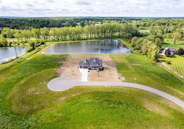 2nd image of 9139 Perry Ct, Zeeland, MI 49464 | MLS# 70521420
