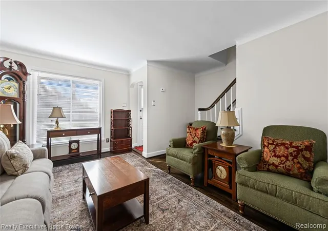Homes for sale in Grosse Pointe, MI | 703 1/2 Saint Clair St, Grosse Pointe, MI 48230 | MLS# 60981250