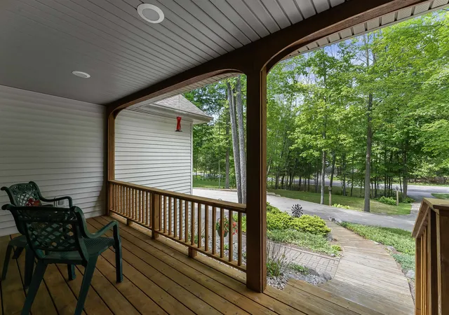 Homes for sale in Williamsburg, MI | 4340 Hampshire Dr, Williamsburg, MI 49690 | MLS# 80069148