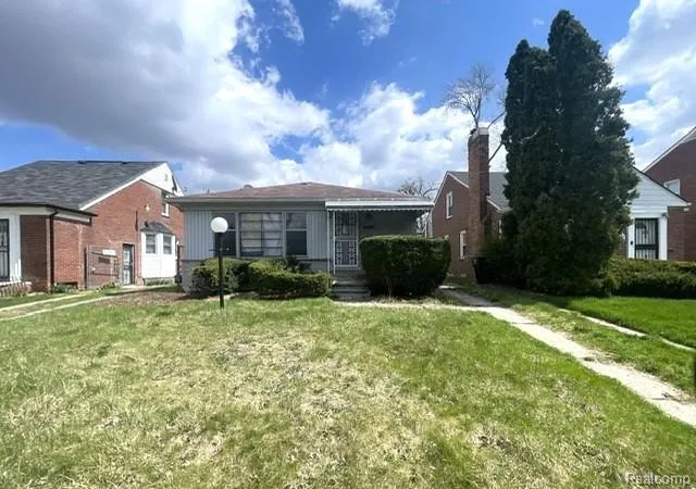Photo 2 of Sale Pending at 15728 Sussex St, Detroit, MI 48227 2659 | MLS# 61000701 | Listing updated on 2026-08-29