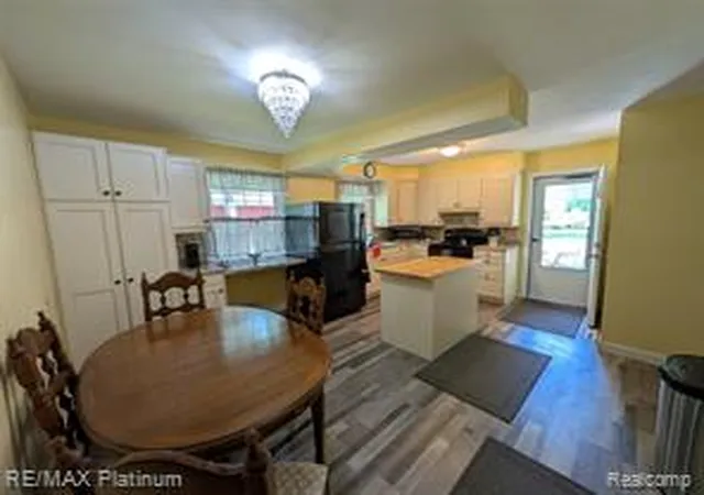 Homes for sale in Fenton, MI | 1430 Dauner Rd, Fenton, MI 48430 | MLS# 61009454