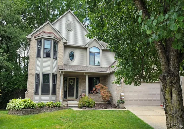 Photo 1 of Single family home for sale at 2525 Baltusrol Ct, Commerce Township, MI 48382 | MLS# 61020415 | Listing updated on 2026-09-05