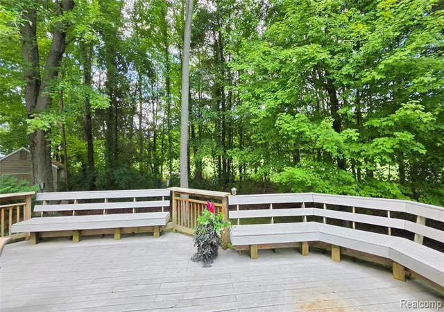Photo 5 of Single family home for sale at 2525 Baltusrol Ct, Commerce Township, MI 48382 | MLS# 61020415 | Listing updated on 2026-09-05